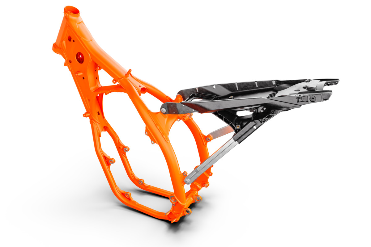 ktm_sx_factory_edition_my22_subframe-1200x800