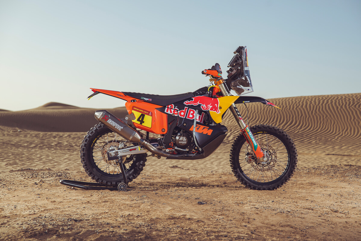 668964_daniel-sanders_450-rally_red-bull-ktm_dakar_2025_team-sh_p38352